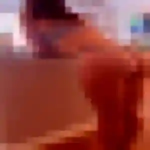 Emna, 33 ans, en ligne à Puttelange-aux-Lacs pour une rencontre coquine