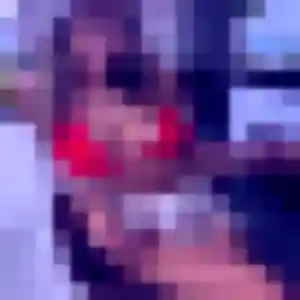 Rejoins Maelys, 26 ans à Râches en privé