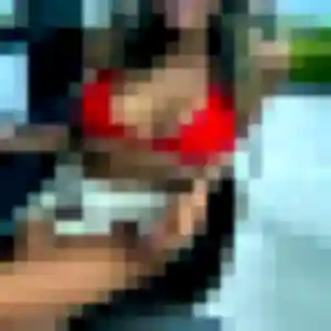 Photo de Elya à Rauzan (26 ans) - plan cul sans inscription