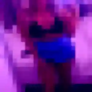 Emna, 31 ans, connectée à Raveau pour un plan cul