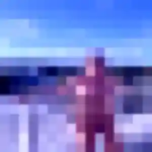 Syrine, 20 ans, connectée à Romenay pour une rencontre coquine