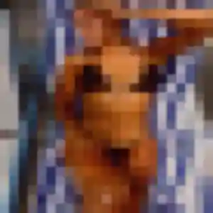 Rencontre Romane, 20 ans à Sahurs en privé