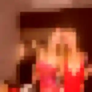 Maya (19 ans) à Saint-Alban-Leysse attend une rencontre ce soir