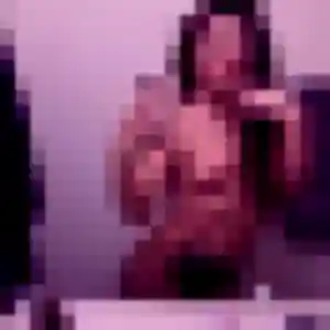 Noemi, 25 ans, disponible à Saint-Amant-de-Boixe pour un plan cul