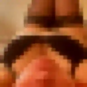 Giulia (26 ans) à Saint-Aubin-Celloville propose un plan cul rapidement