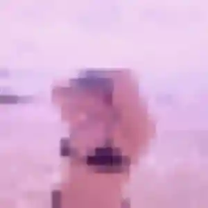 Violette, 35 ans, connectée à Saint-Cyr-du-Doret pour un plan cul