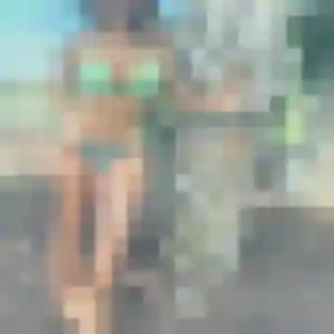 Anissa de Saint-Cyr-les-Vignes, 25 ans - plan cul discret