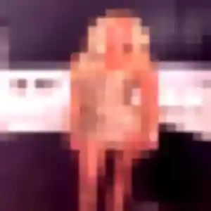 Ninon, 38 ans, disponible à Saint-Cyr-sur-Mer pour une rencontre coquine