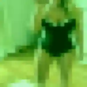 Romy (27 ans) à Saint-Denis-de-Méré cherche un plan cul ce soir