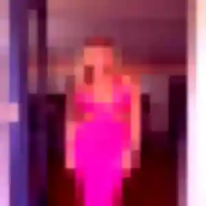 Inaya, 34 ans, en ligne à Saint-Denis-lès-Bourg pour un plan cul