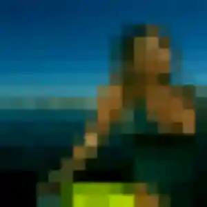 Nael, 36 ans, connectée à Saint-Éliph pour un plan cul