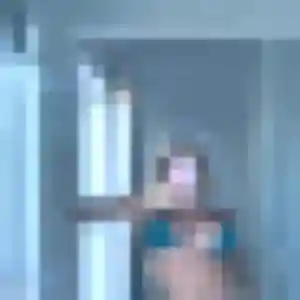 Contacte Yara, 19 ans à Saint-Étienne-de-Fougères en privé