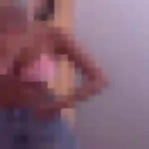 Contacte Alya, 39 ans à Saint-Étienne-du-Bois gratuitement