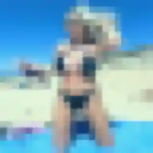 Photo sexy de Feriel, 24 ans à Saint-Eustache-la-Forêt - rencontre coquine