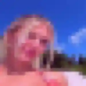 Charmante Stella, 22 ans à Saint-Félix - voir sa photo