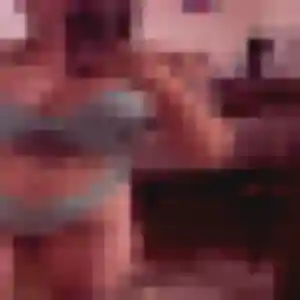Photo exclusive de Louane, 33 ans à Saint-Genès-de-Fronsac - rencontre coquine