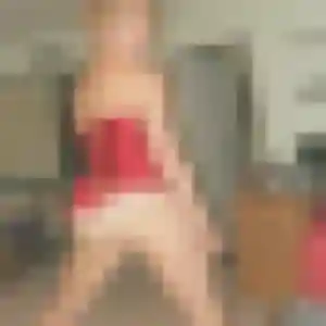Anouk, 34 ans, disponible à Saint-Germain-de-la-Grange pour un plan cul