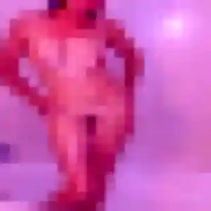 Photo privée de Manelle, 22 ans à Saint-Gervais - rencontre sans lendemain