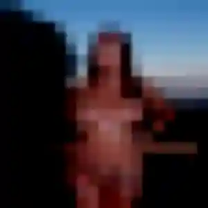 Nour, 19 ans, en ligne à Saint-Gildas-de-Rhuys pour une rencontre coquine