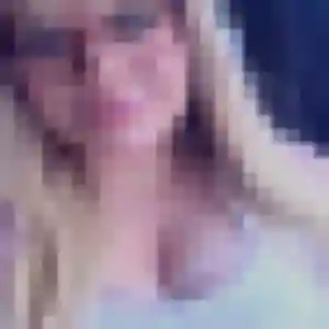 Giulia, 36 ans, en ligne à Saint-Gonnery pour une rencontre coquine