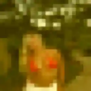 Assia, 31 ans, en ligne à Saint-Hilaire-la-Gravelle pour une rencontre coquine