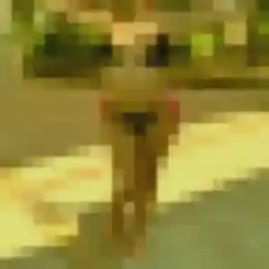 Photo privée de Sienna, 25 ans à Saint-Jean-Trolimon - rencontre coquine