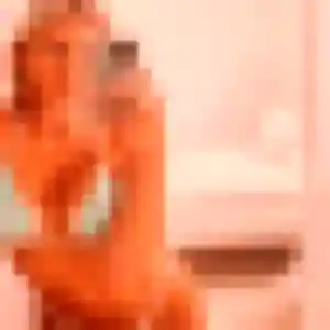 Rencontre Constance, 31 ans à Saint-Laurent-d'Olt en privé