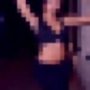 Stella (21 ans) à Saint-Louis-de-Montferrand cherche un plan cul ce soir