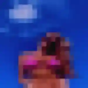 Sana, 24 ans, connectée à Saint-Loup-Géanges pour une rencontre coquine
