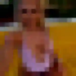 Rejoins Yara, 21 ans à Saint-Martin-des-Bois en privé