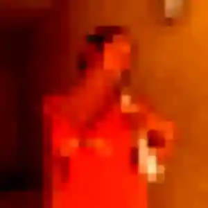 Aya, 28 ans, en ligne à Saint-Martin-du-Mont pour une rencontre coquine