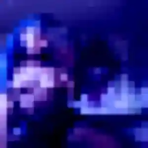 Lya, 31 ans, connectée à Saint-Martin-Longueau pour un plan cul