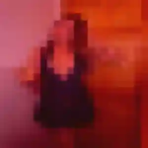 Nolwenn, 35 ans, en ligne à Saint-Martin-Valmeroux pour une rencontre coquine
