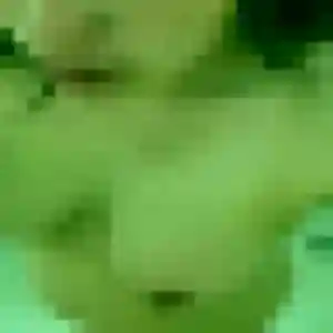 Photo exclusive de Kenza, 19 ans à Saint-Nazaire-de-Pézan - plan discret