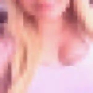 Sasha, femme de 19 ans cherche plan cul à Saint-Nectaire