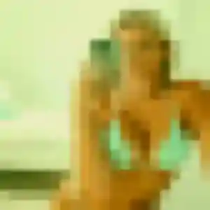 Alina (20 ans) à Saint-Paterne-Racan cherche un plan cul rapidement