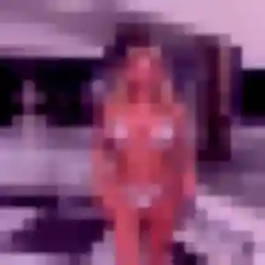 Elina, 28 ans, dispo pour plan cul à Saint-Paul-des-Landes