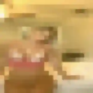 Photo de Lya à Saint-Pierre (29 ans) - plan cul anonyme
