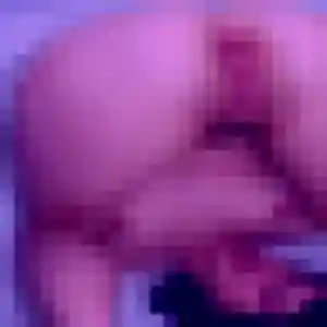 Eleonore, 36 ans, disponible à Saint-Pierre-de-Bailleul pour un plan cul