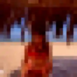 Photo exclusive de Louna, 27 ans à Saint-Quentin-Fallavier - plan discret
