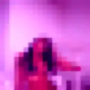 Faustine, 19 ans, en ligne à Saint-Rémy-lès-Chevreuse pour un plan cul