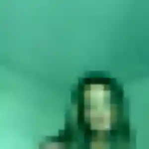 Photo exclusive de Elia, 34 ans à Saint-Saturnin - plan discret