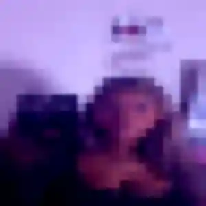 Charmante Violette, 32 ans à Saint-Saturnin - la contacter