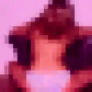 Rejoins Violette, 26 ans à Saint-Savournin gratuitement