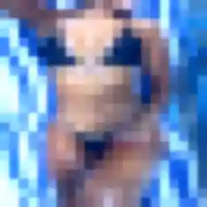 Faustine, 36 ans, en ligne à Saint-Vincent-Sterlanges pour une rencontre coquine
