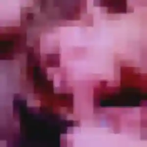 Rejoins Eleonore, 20 ans à Saint-Yon en t'inscrivant