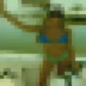 Cassandre, 25 ans, en ligne à Sainte-Anne pour une rencontre coquine