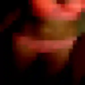 Découvre Coralie, 23 ans à Sainte-Bazeille en privé