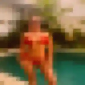 Jolie Lena, 19 ans à Sainte-Foy-d'Aigrefeuille - la contacter