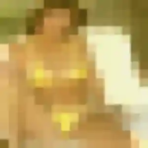 Manelle, 27 ans, en ligne à Sainte-Suzanne pour une rencontre coquine
